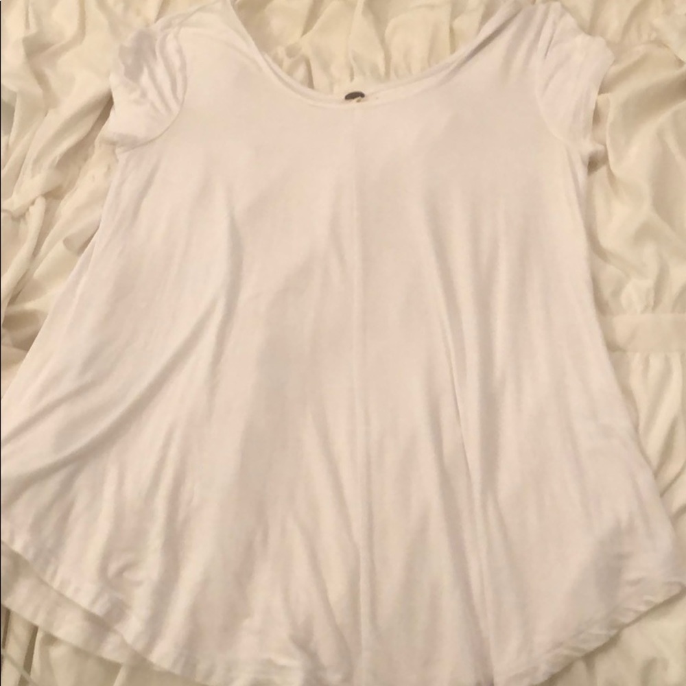 White tee